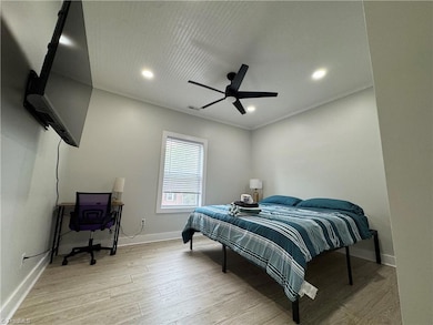 409 E Whittington St, Greensboro, NC 27406 - photo 5