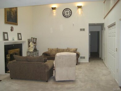 835 Mallard Dr, Whitehall, PA 18052 - photo 5