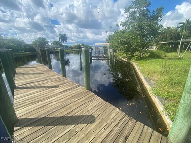 2141 Saint Croix Ave unit 3, Fort Myers Shores, FL 33905 - photo 5