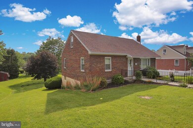 3546 Reading Crest Ave, Reading, PA 19605 - photo 2