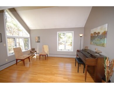 43 Wintergreen Dr, North Andover, MA 01845 - photo 3