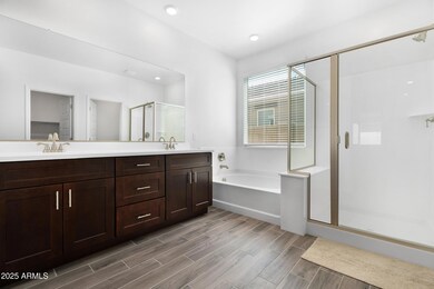 38-Master Bathroom