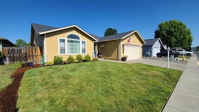 1242 Hawk Dr