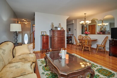 2911 W Glenlake Ave, Chicago, IL 60659 - photo 7