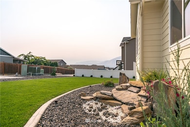 504 S James Ave, East Wenatchee, WA 98802 - photo 3