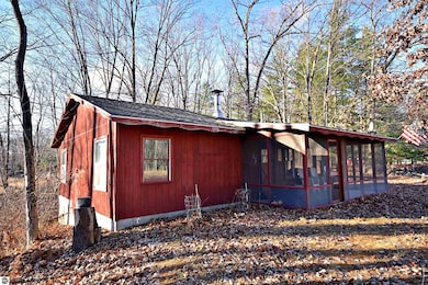 9642 Birch Ln, Evart, MI 49631 - photo 3