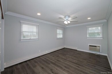 37 Elliott Place unit 37-1B, Smithtown, NY 11787 - photo 6