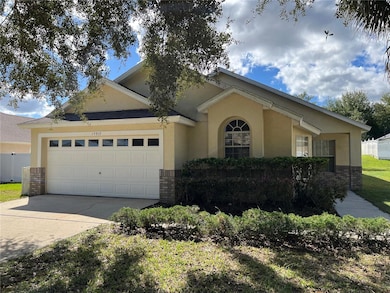 15915 Heron Hill St, Clermont, FL 34714 - photo 2