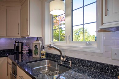 10 Ellsworth Ln, Pelham, NH 03076 - photo 5