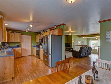 905 E Seamon Rd, Tekoa, WA 99033 - photo 5