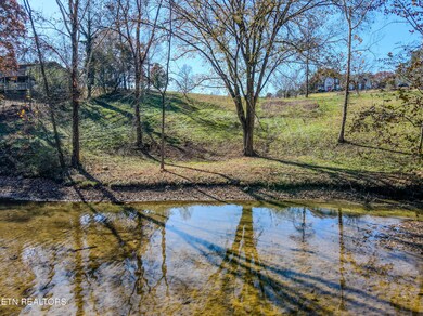 165 Rebel Rd, Harriman, TN 37748 - photo 2