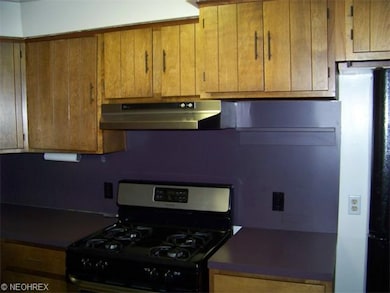 5467 South Blvd, Maple Heights, OH 44137 - photo 6