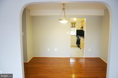 2328 Sun Valley Cir, Silver Spring, MD 20906 - photo 7