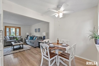 4153 Greenbrier Dr, Bettendorf, IA 52722 - photo 7