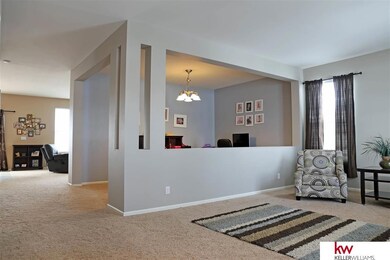 2110 Quartz Dr, Papillion, NE 68046 - photo 3