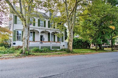 224 Center St, Jim Thorpe, PA 18229 - photo 2