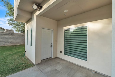 504 Gale Ct unit C306, Laredo, TX 78041 - photo 2