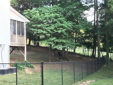 19 Sweetbriar Ct, Asheville, NC 28803 - photo 5