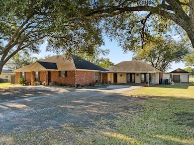 15924 Fm 442 Rd, Needville, TX 77461 - photo 5
