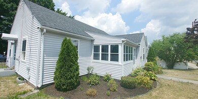 193 Center St, Ludlow, MA 01056 - photo 4