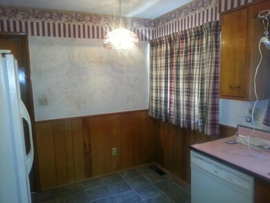 Eating Space in Kitchen