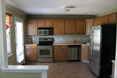 5488 Tanglewood Ln, Allentown, PA 18106 - photo 5