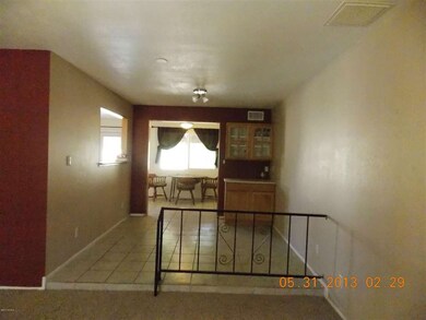 FORMAL DINING