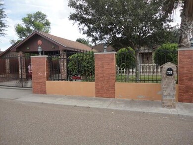 757 Christina St, Donna, TX 78537 - photo 3