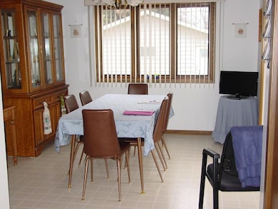 1507 11th Ave S, Grand Forks, ND 58201 - photo 7