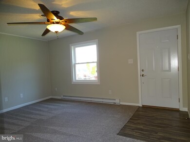 3590 Gregway Dr, Chambersburg, PA 17202 - photo 2