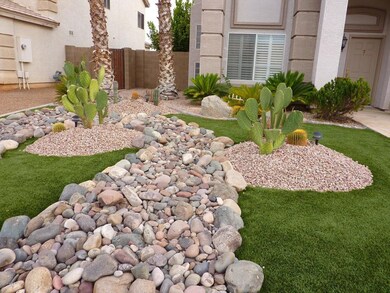 Front landscaping with artificial grass