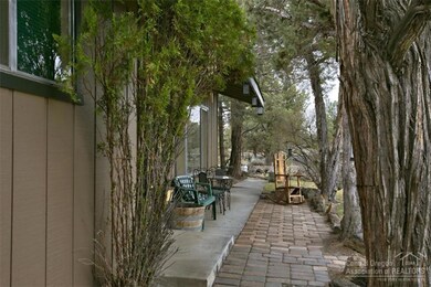 22960 Donna Ln, Bend, OR 97701 - photo 3