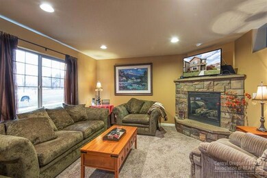 61145 Dayspring Dr, Bend, OR 97702 - photo 3