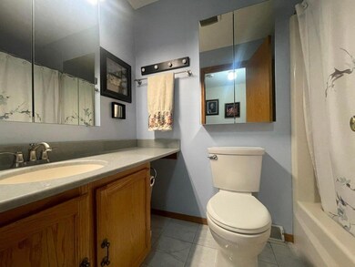 817 Redwood St W, La Crescent, MN 55947 - photo 5