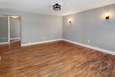 7945 Carlyle Ave unit 2, Miami Beach, FL 33141 - photo 7