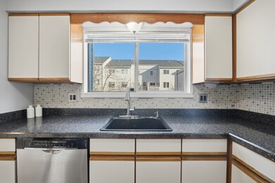 84 Staffordshire Commons Dr, Wallingford, CT 06492 - photo 5