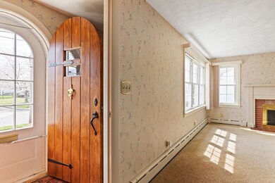 19 Paul St, Worcester, MA 01606 - photo 4