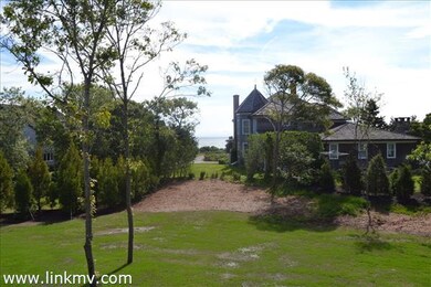 11 Crescent Rd, Oak Bluffs, MA 02568 - photo 5