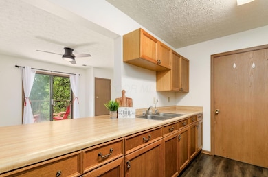 3941 Karl Rd unit 321, Columbus, OH 43224 - photo 5