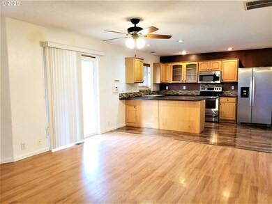 740 SE Justin St, Sheridan, OR 97378 - photo 5