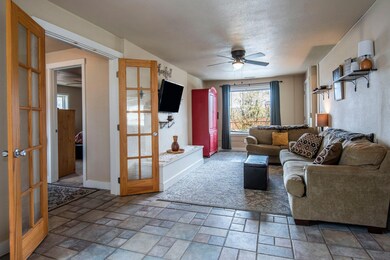 2295 SW Forked Horn Butte Rd, Redmond, OR 97756 - photo 6