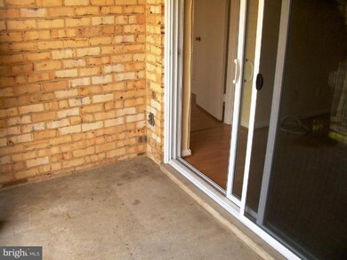 5833 Cove Landing Rd unit 202, Burke, VA 22015 - photo 4