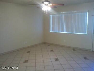 FAMILYROOM
