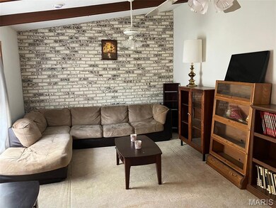 49 Walnut Cir, Aviston, IL 62216 - photo 4