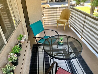 808 Ronda Mendoza, Laguna Woods, CA 92637 - photo 3