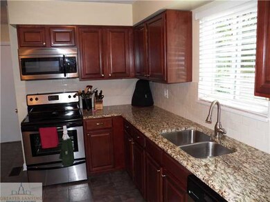 6032 Chesapeake Dr, Lansing, MI 48911 - photo 6