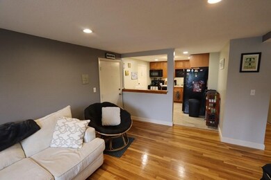 333 Central St unit 3G, Saugus, MA 01906 - photo 3