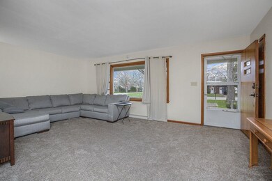 2205 Roys Ave, Elkhart, IN 46517 - photo 3