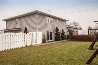 725 Magnolia Dr, Crown Point, IN 46307 - photo 7