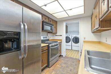 06-Kitchen 20220315-DW-2048